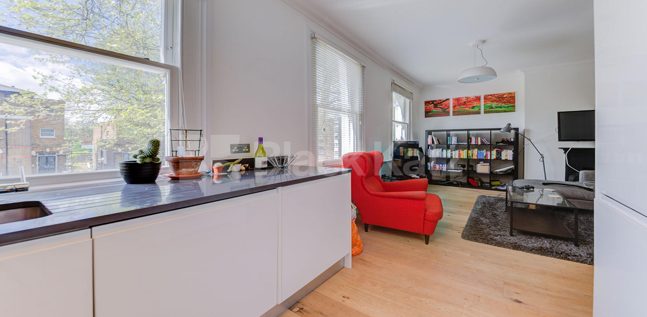 			2 Bedroom, 1 bath, 1 reception Flat			 Hillmarton Road, HILLMARTON CONSERVATION